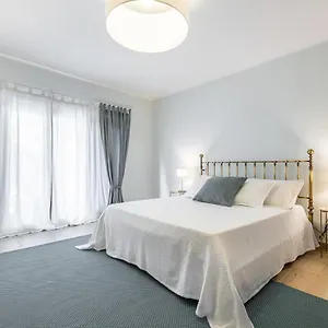 https://villa-iole-apartment-carloforte-isola-di-san-pietro.in-sardinia.net